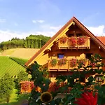 דירה Weingut Und Josef Huber *