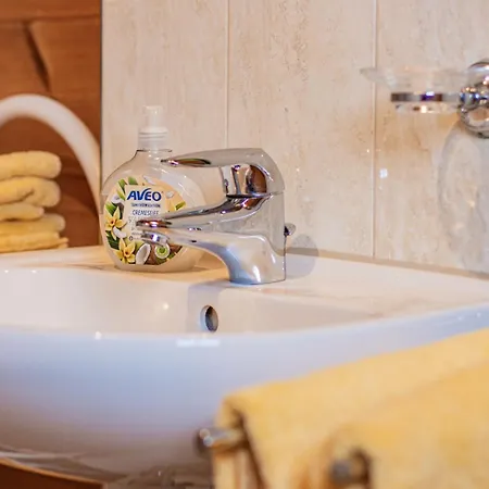 Weingut Und Josef Huber Apartamento *