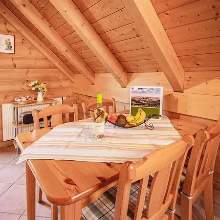 Apartmán Weingut Und Josef Huber *